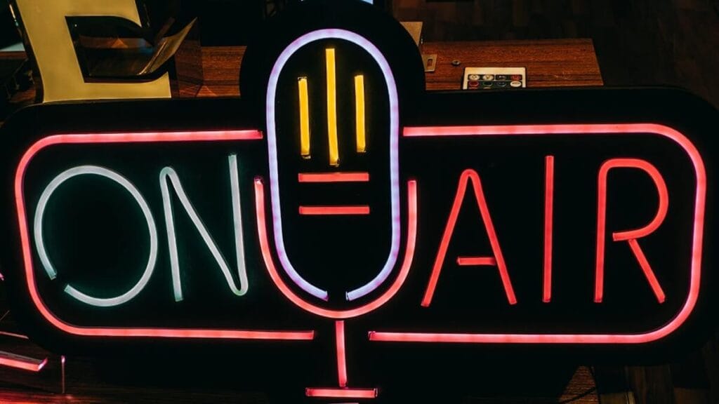 how to use live translation ios 26